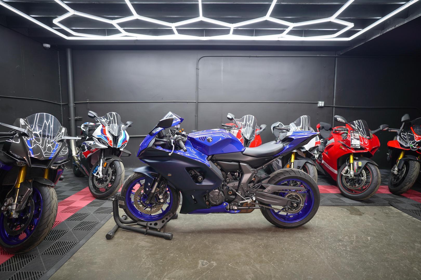 2022 r7 for sale sales